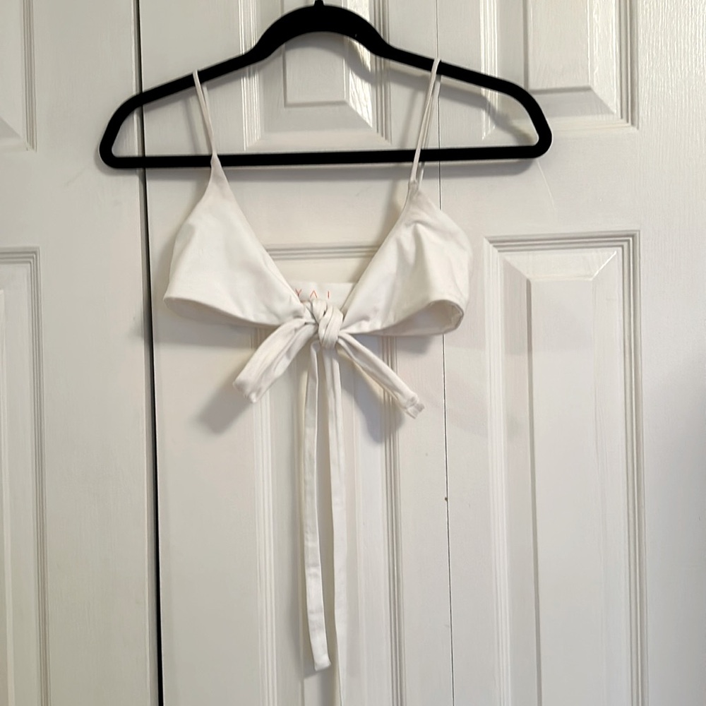 ARE YOU AM I white extra small Tie spaghetti strap tank top.